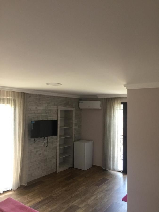 Гостевой дом Golden Beach kobuleti Кобулети-43